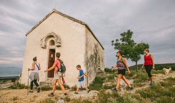 Hiking - Procession path
